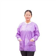 Ühekordsed mansettidega laborimantlid